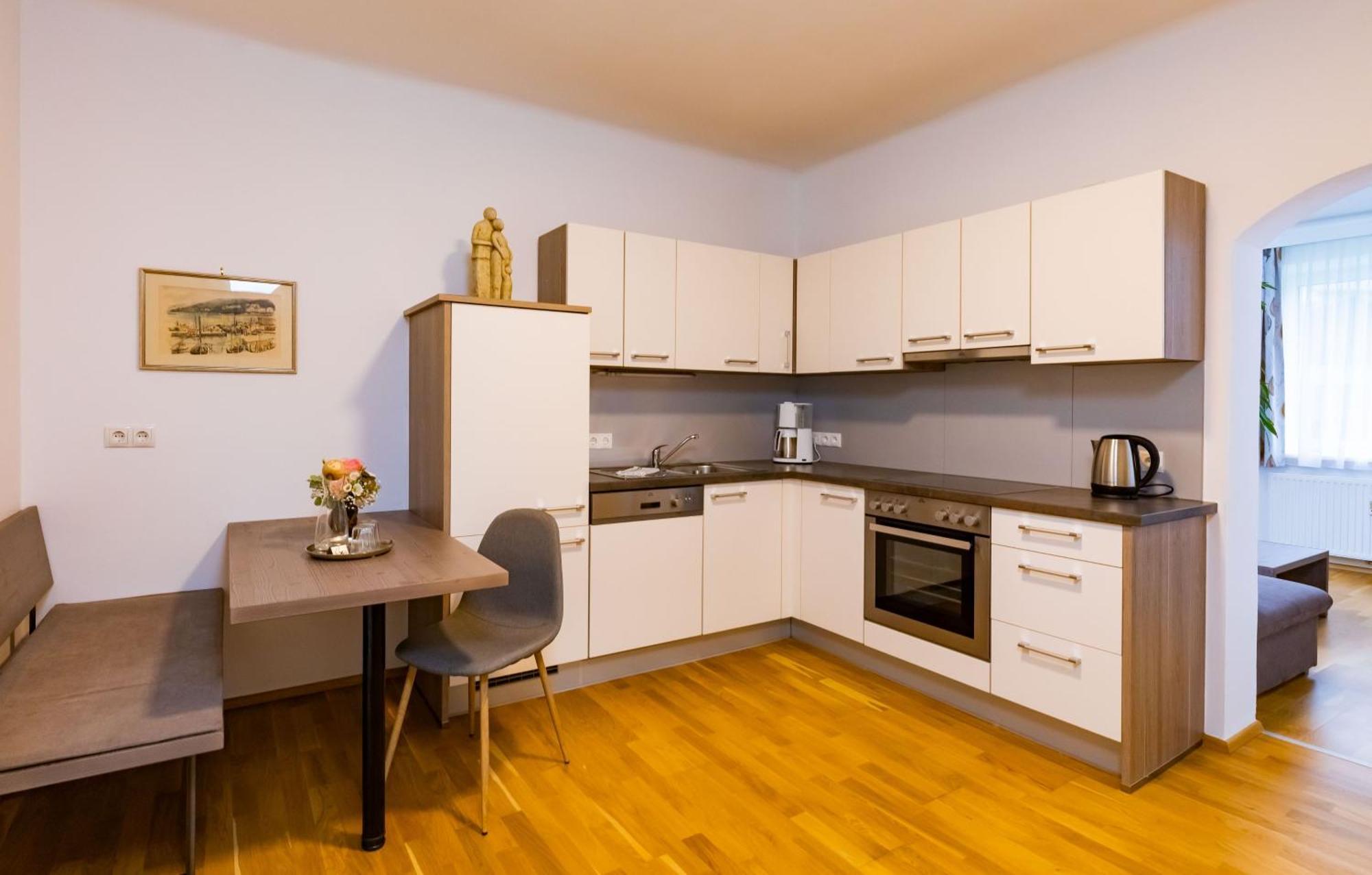 Apartmenthaus Pastner Am Teich Übelbach 外观 照片