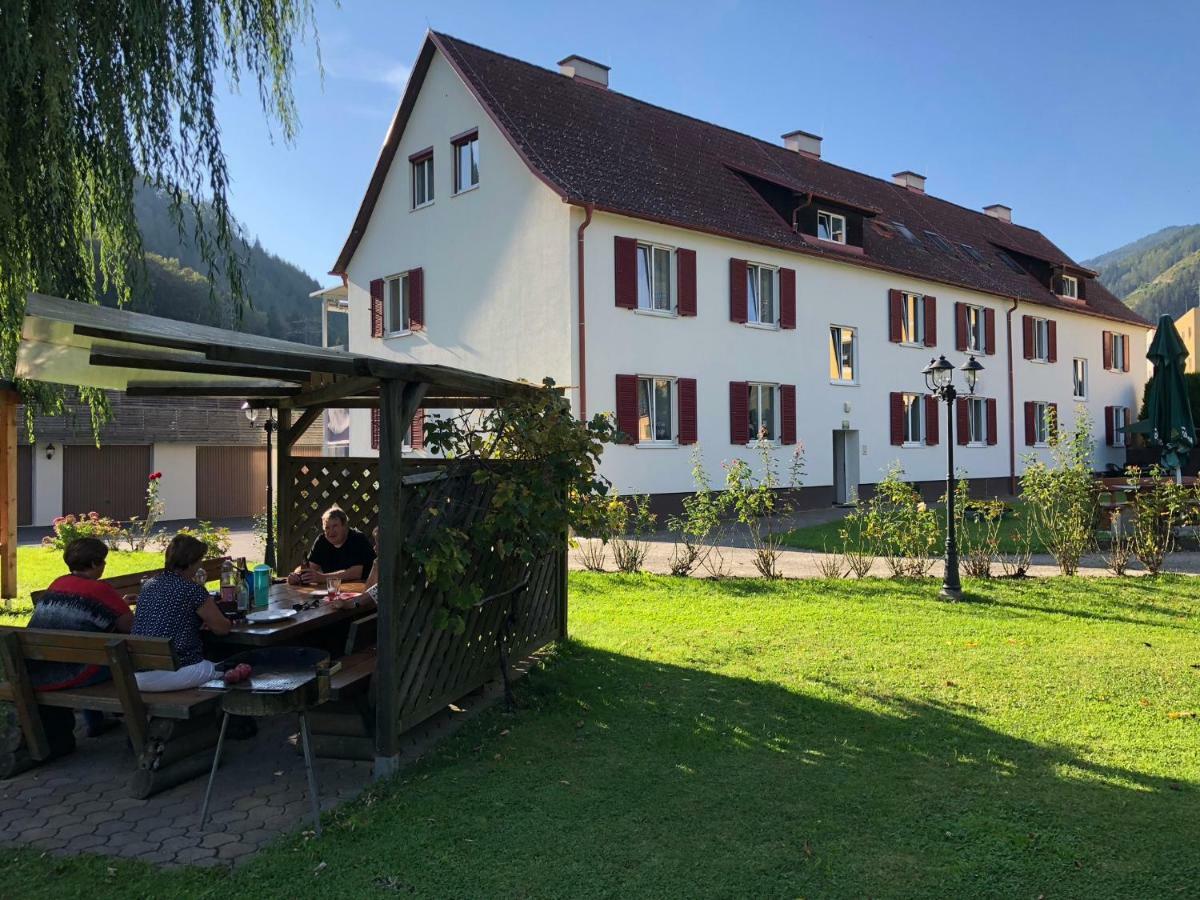 Apartmenthaus Pastner Am Teich Übelbach 外观 照片